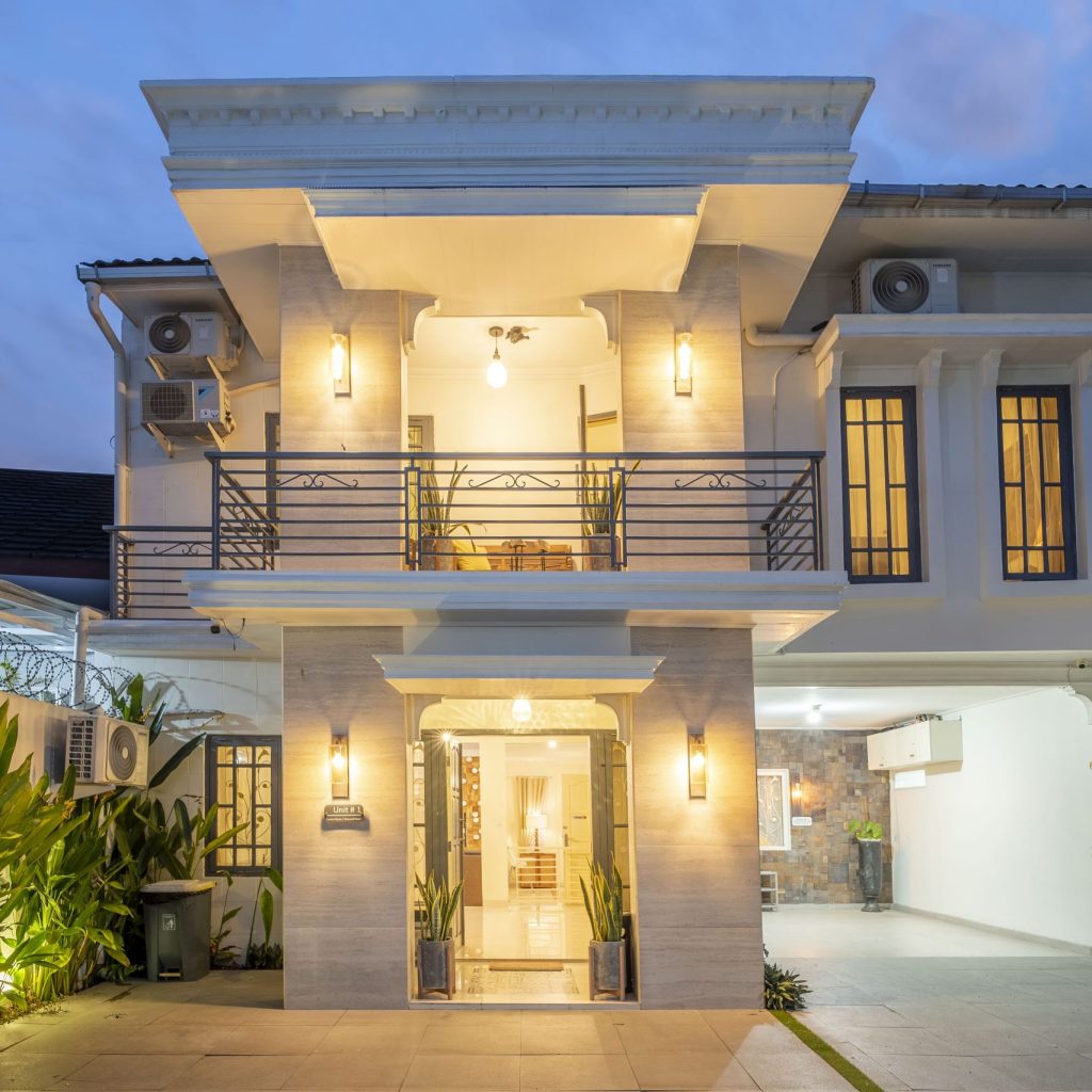 Tampak Depan Villa Siji Plemburan