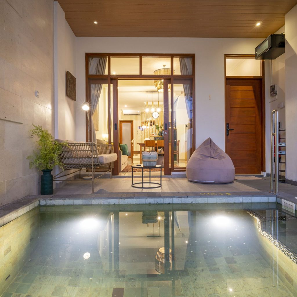 kolam pribadi untuk sewa villa harian siji nayan jogja